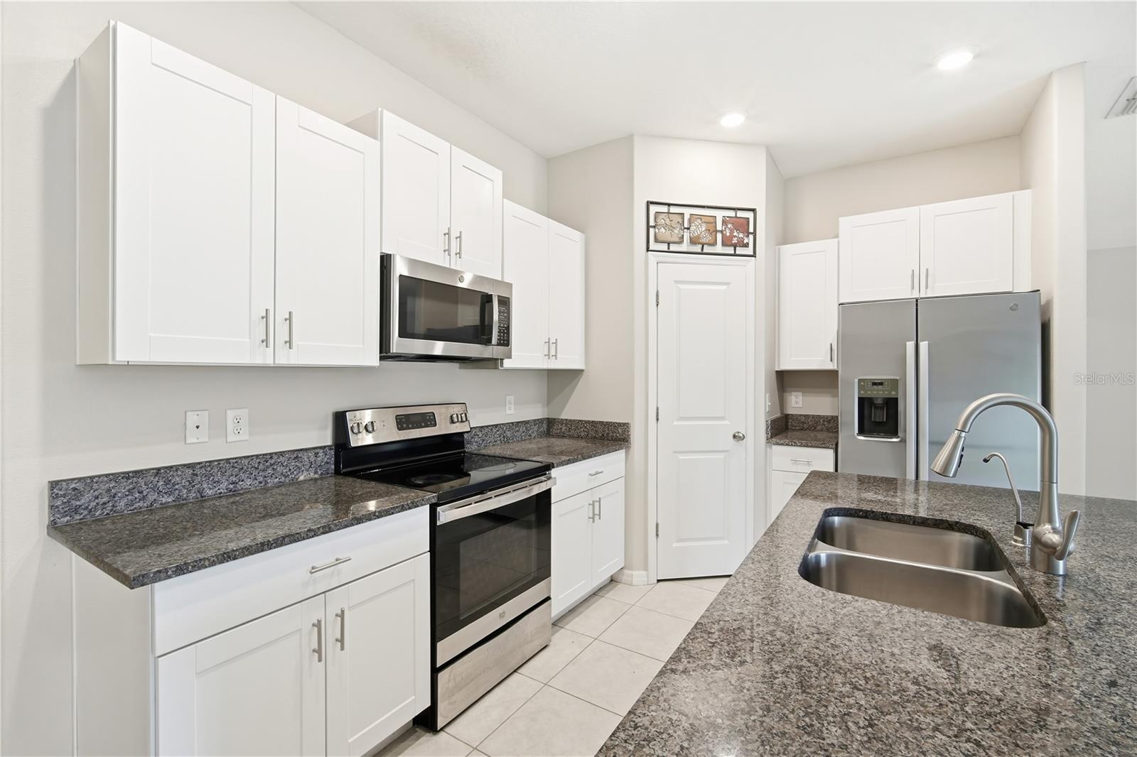 1882 SILVER STAR PL — photo 8
