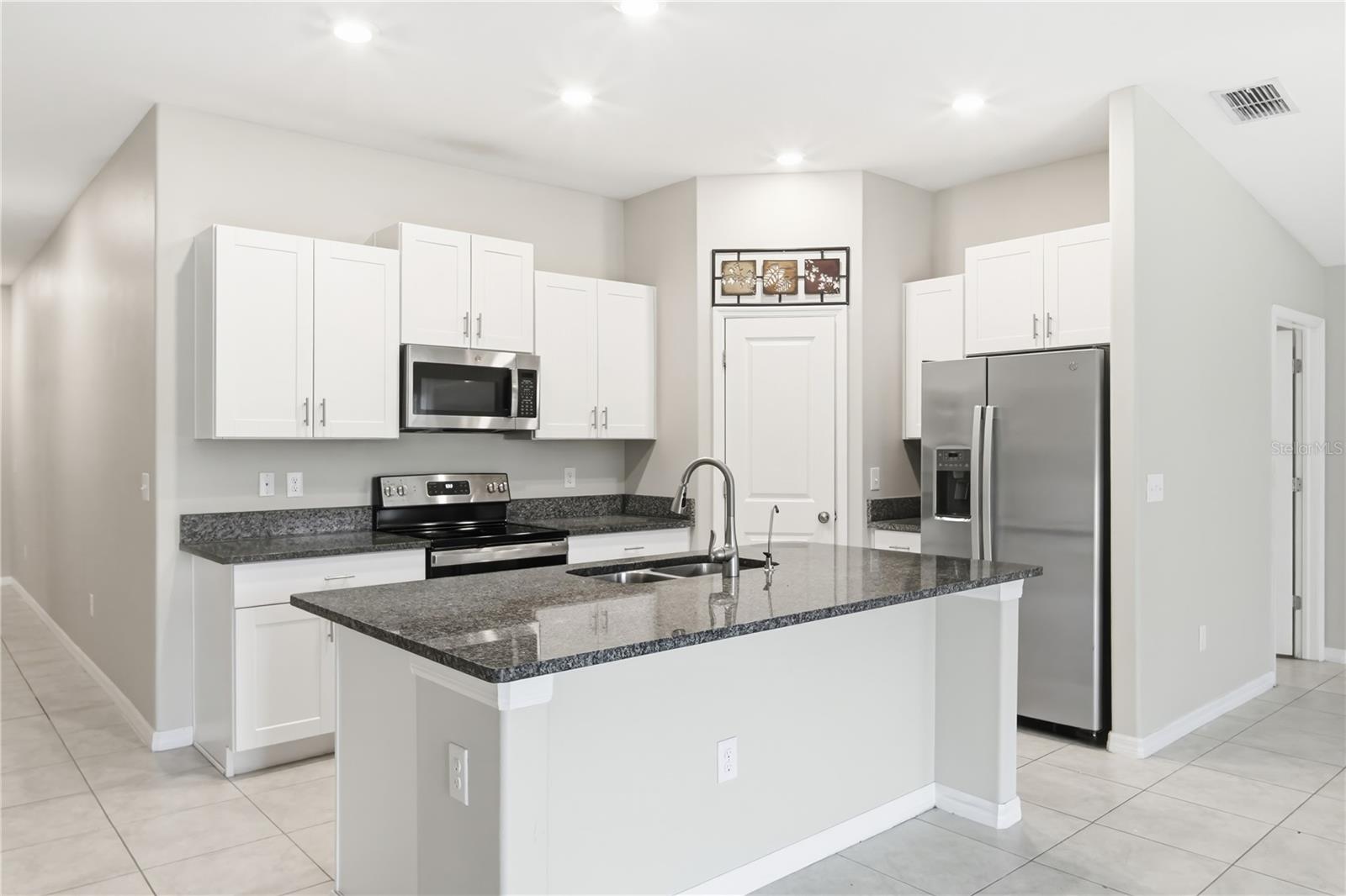 1882 SILVER STAR PL — photo 9