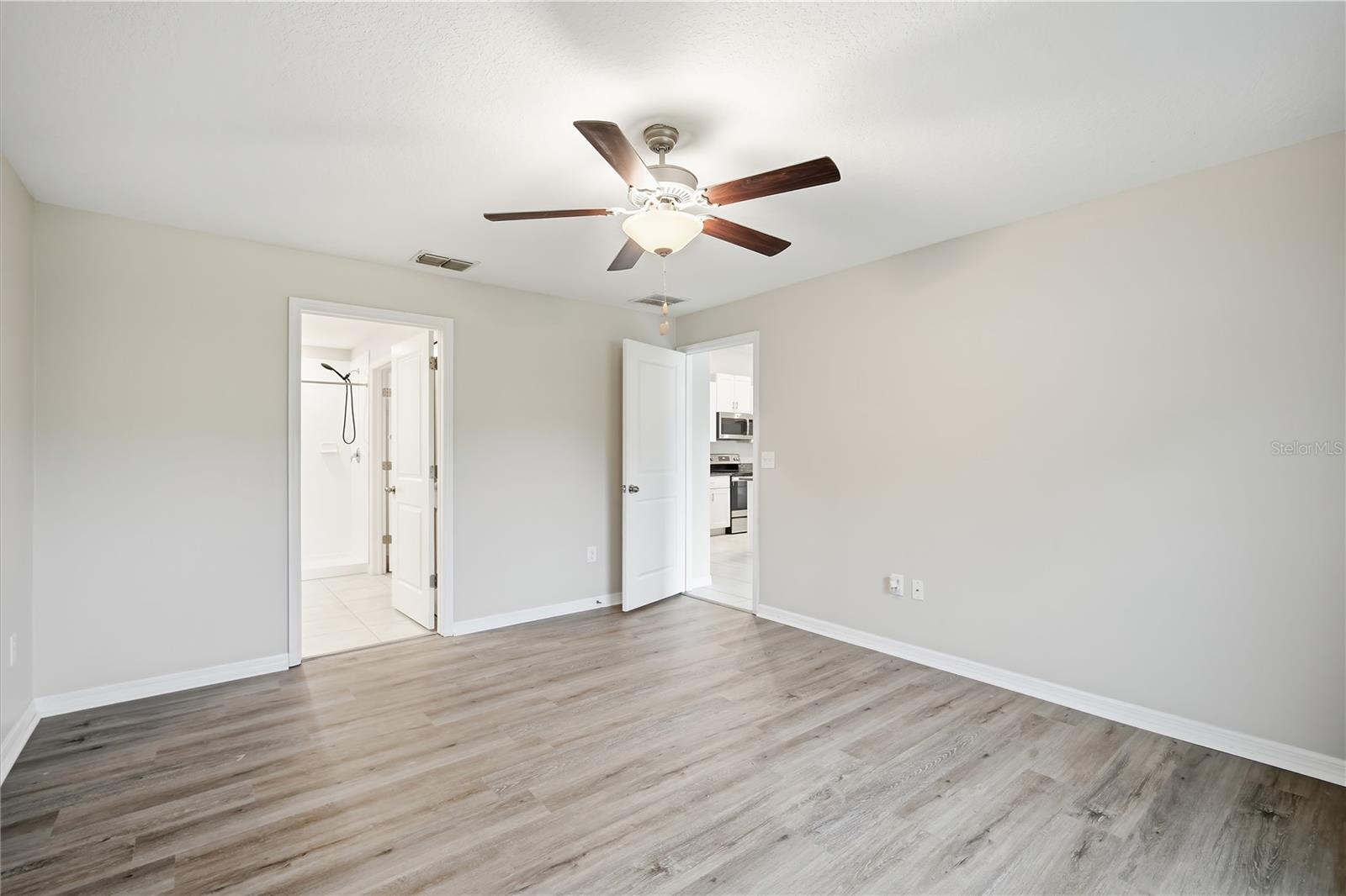 1882 SILVER STAR PL — photo 15