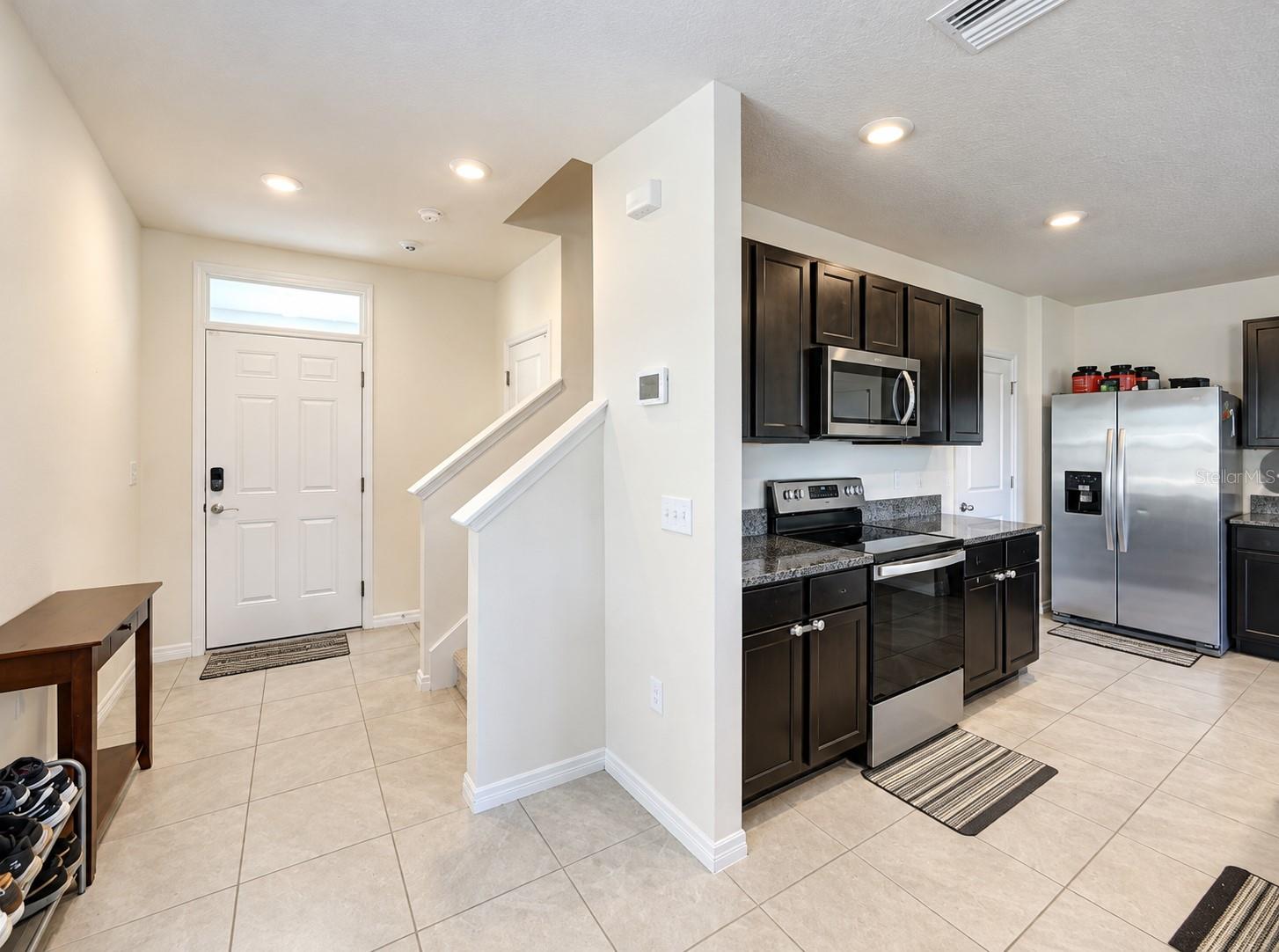 10940 TRAILING VINE DRIVE — photo 6