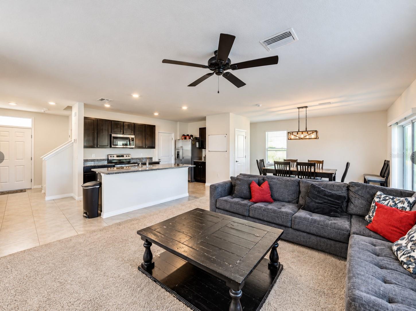 10940 TRAILING VINE DRIVE — photo 2