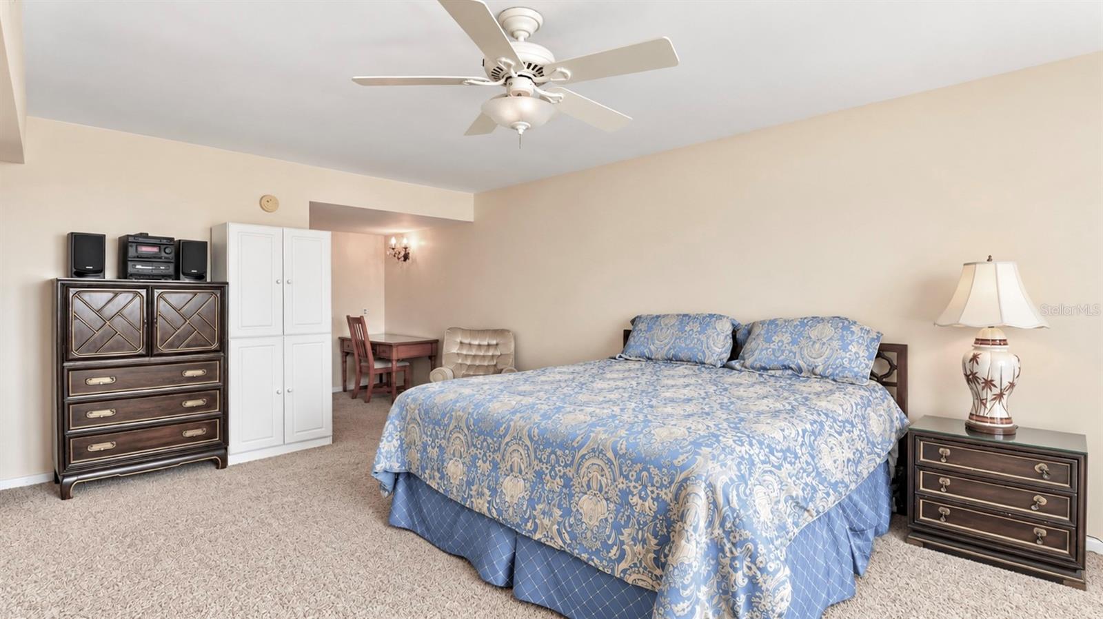 5200 BRITTANY DR S #606 — photo 24