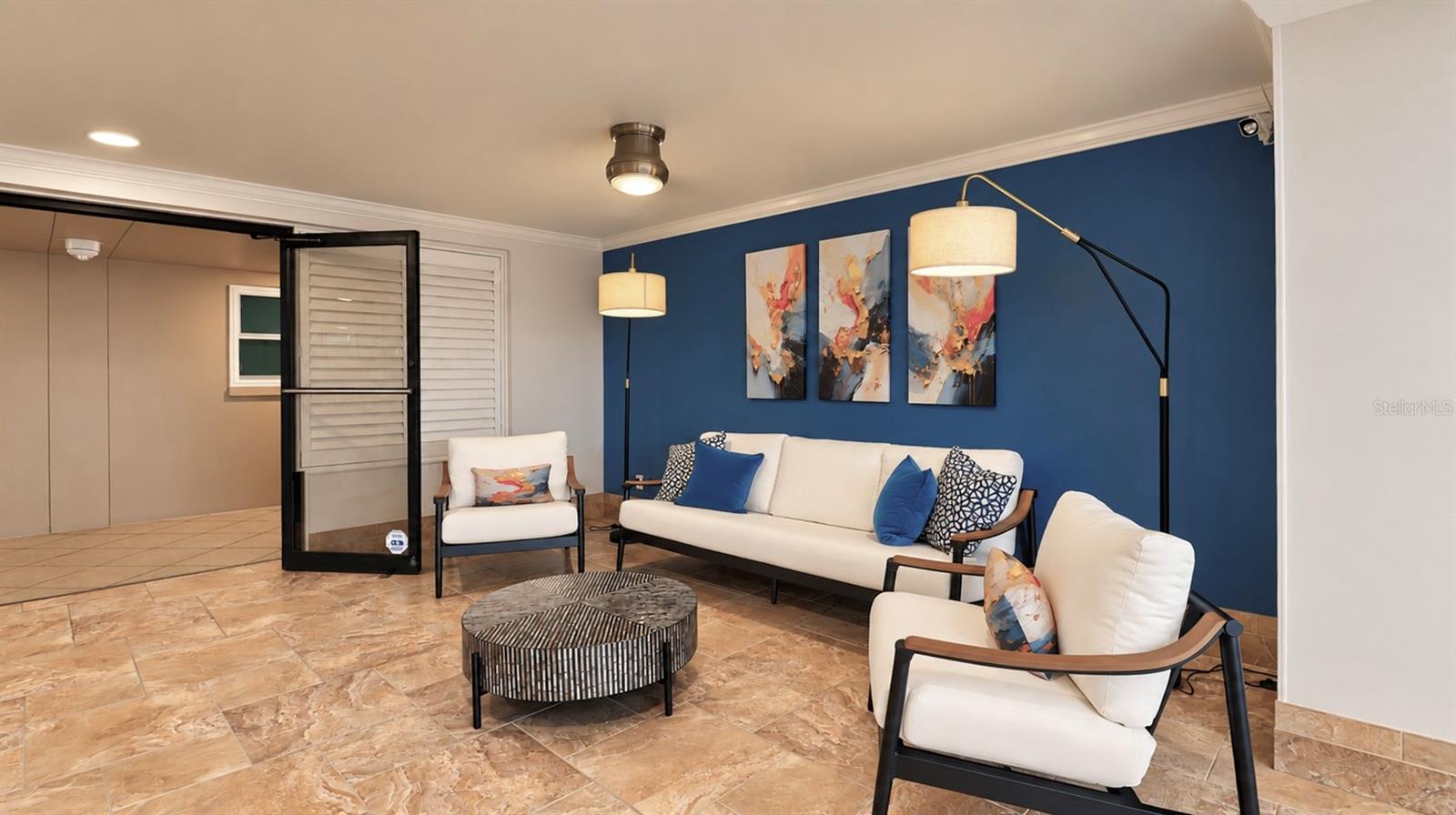 5200 BRITTANY DR S #606 — photo 34