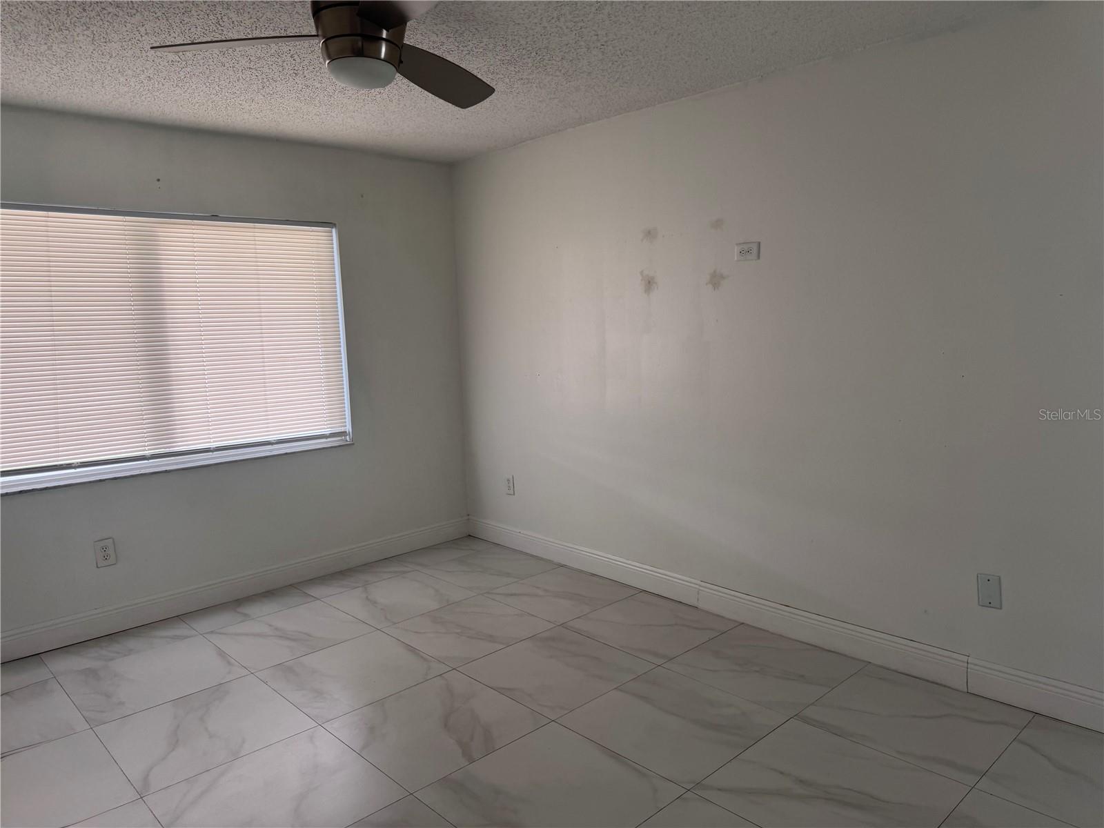 5208 CARROLLWOOD MEADOWS DR — photo 11