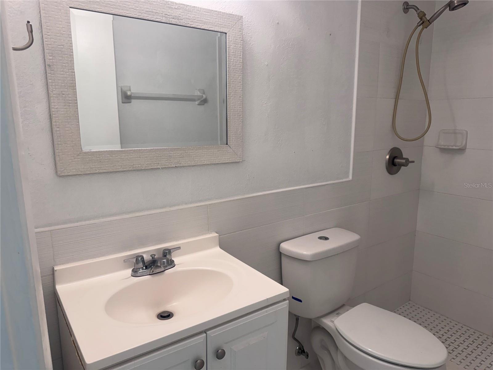 5208 CARROLLWOOD MEADOWS DR — photo 13