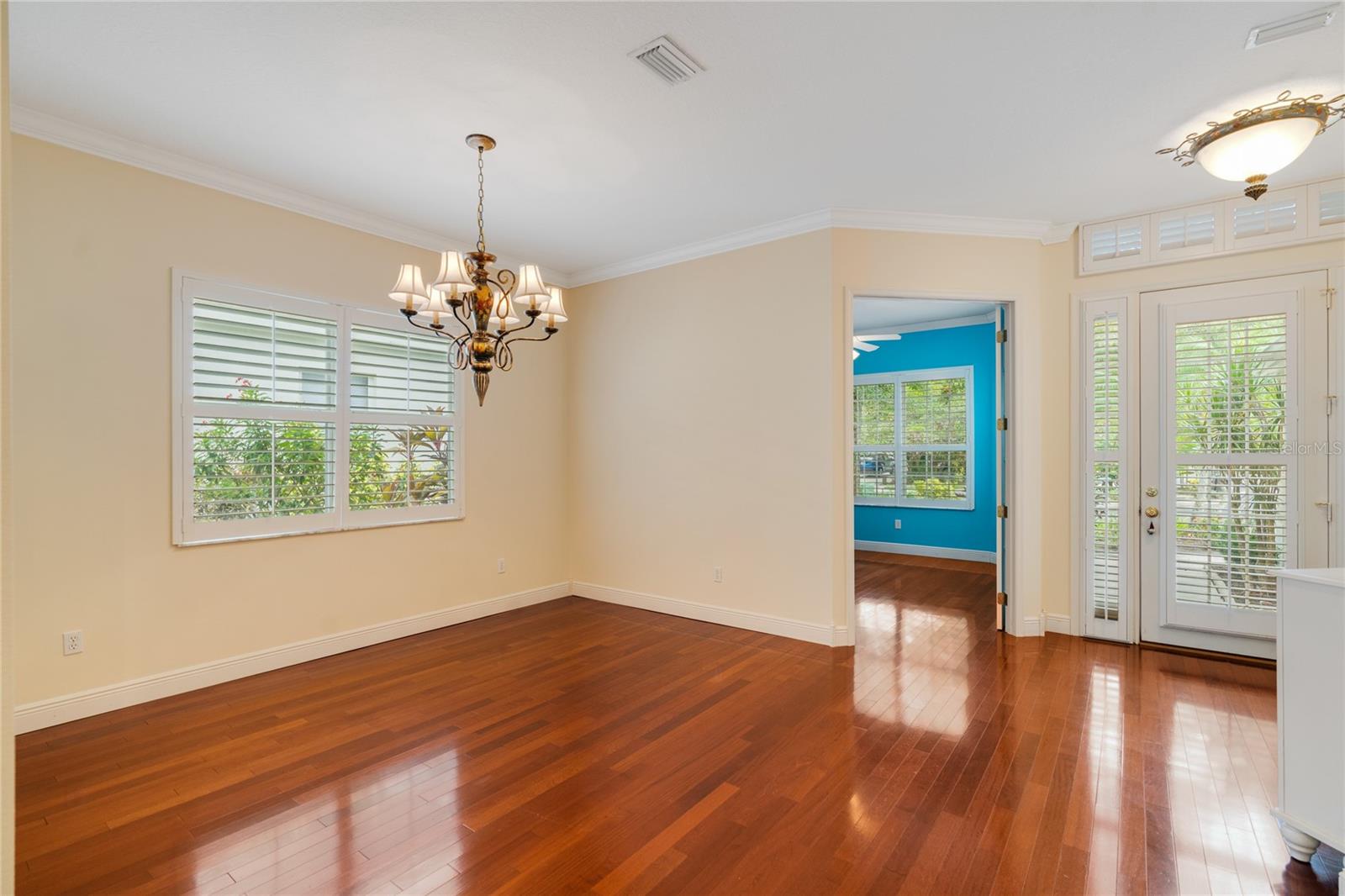 192 TALL TREES CT — photo 9