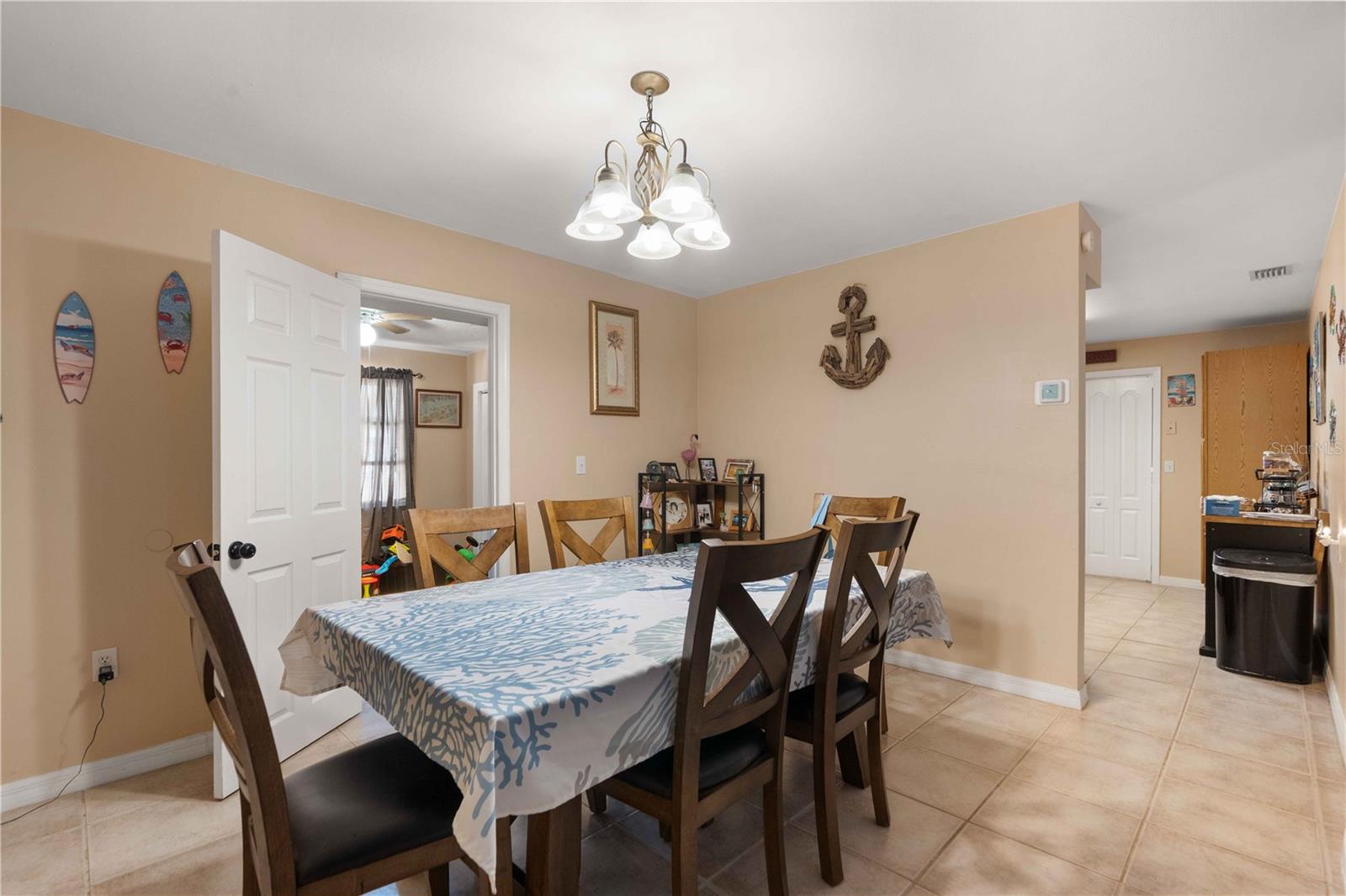 7735 HAWTHORN DR — photo 6
