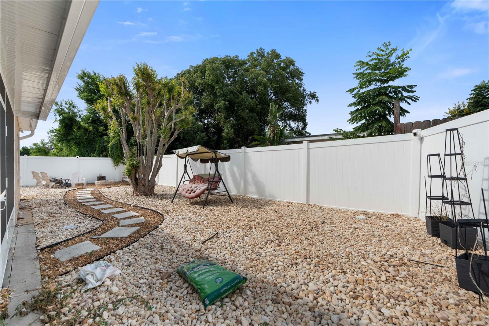 7735 HAWTHORN DR — photo 17