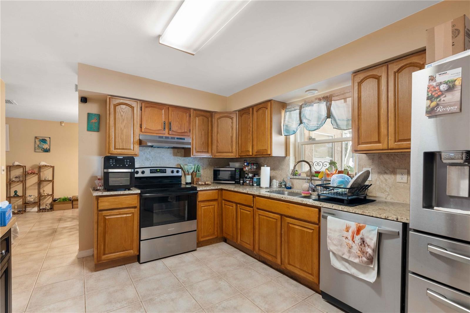 7735 HAWTHORN DR — photo 4