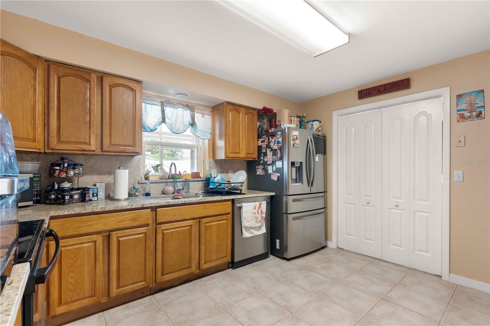 7735 HAWTHORN DR — photo 5