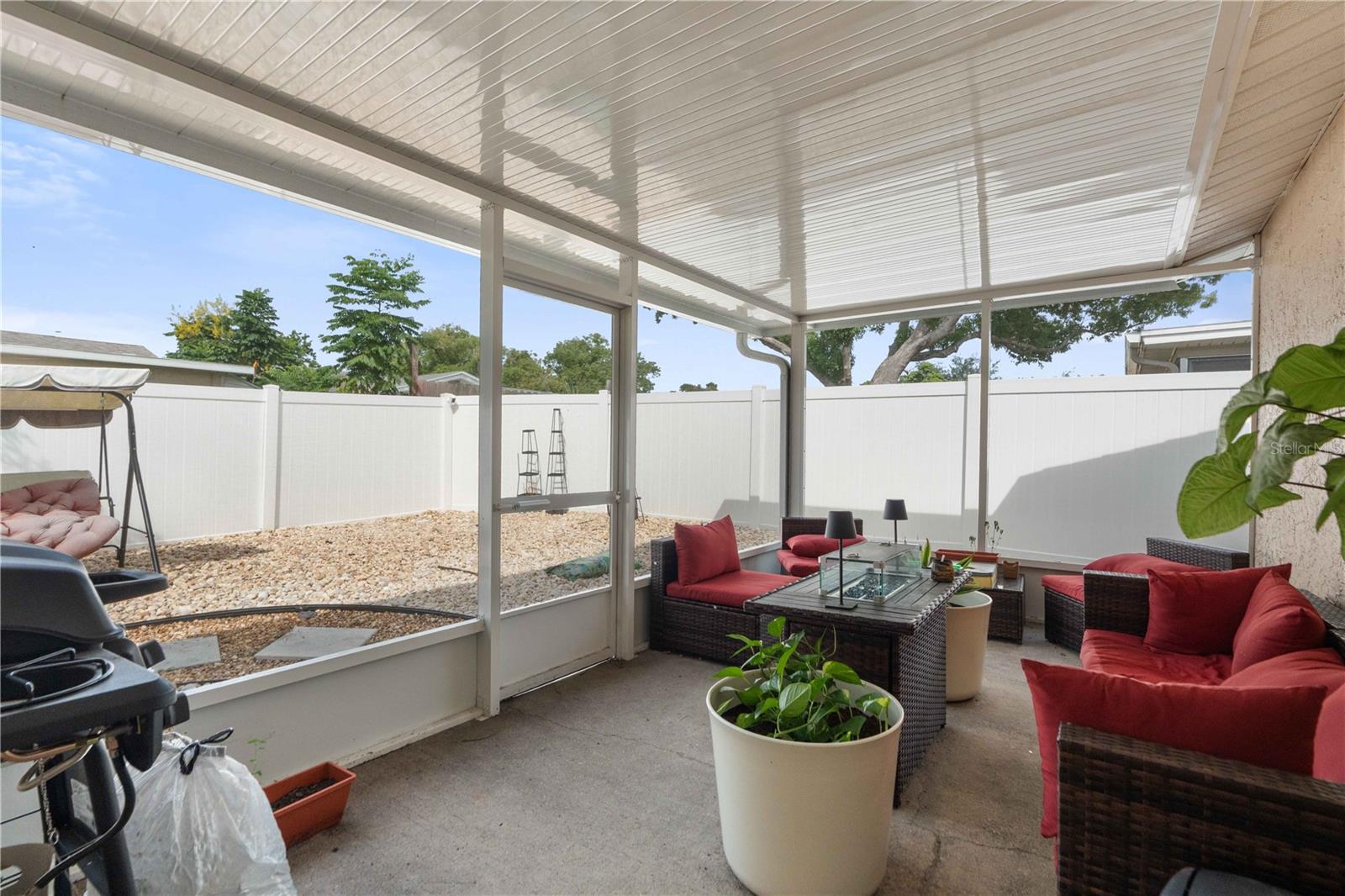 7735 HAWTHORN DR — photo 15