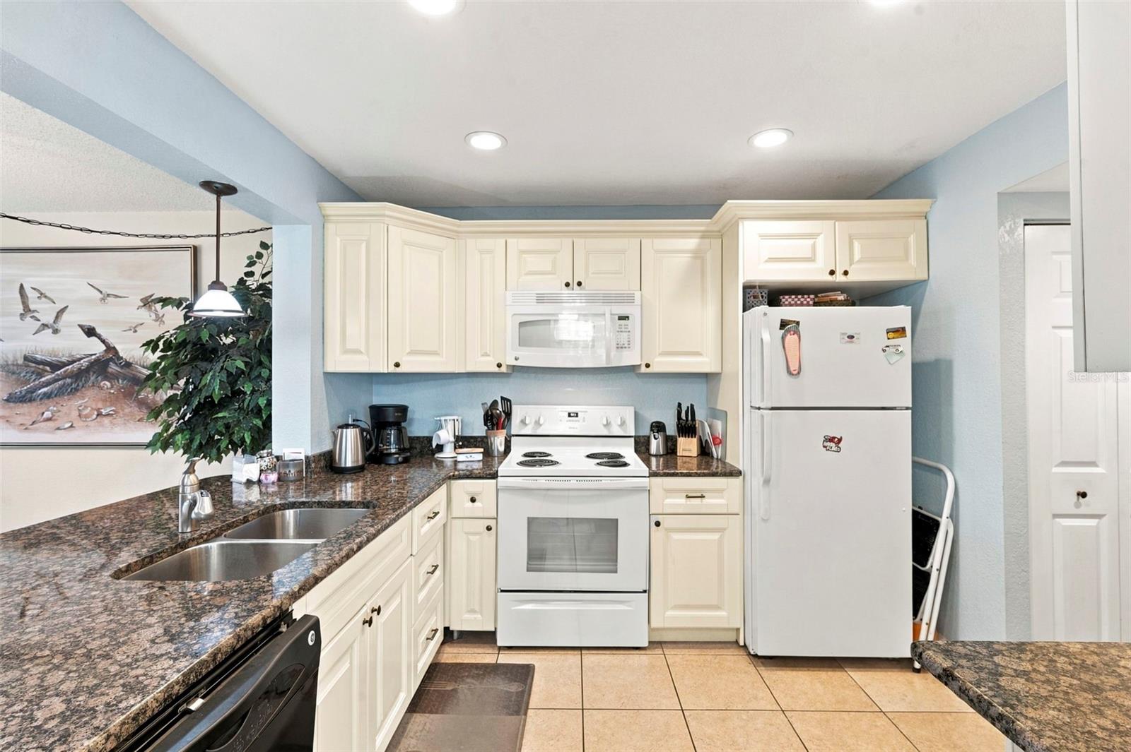 13000 GULF LN #201 — photo 17
