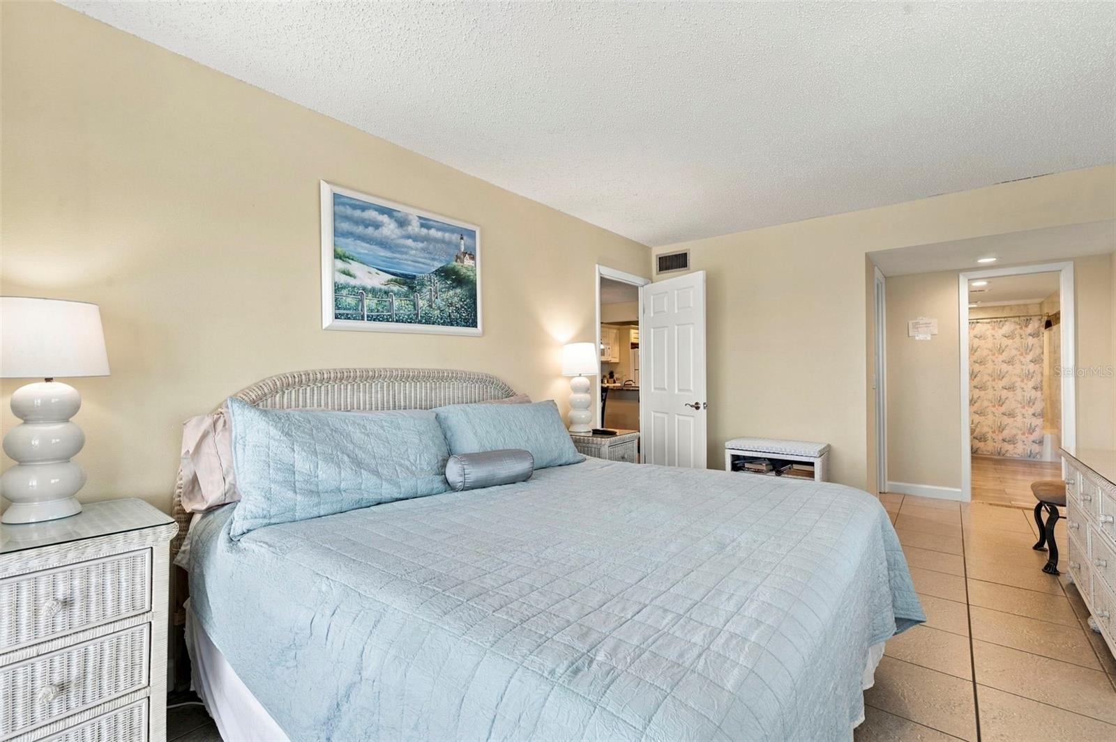 13000 GULF LN #201 — photo 28