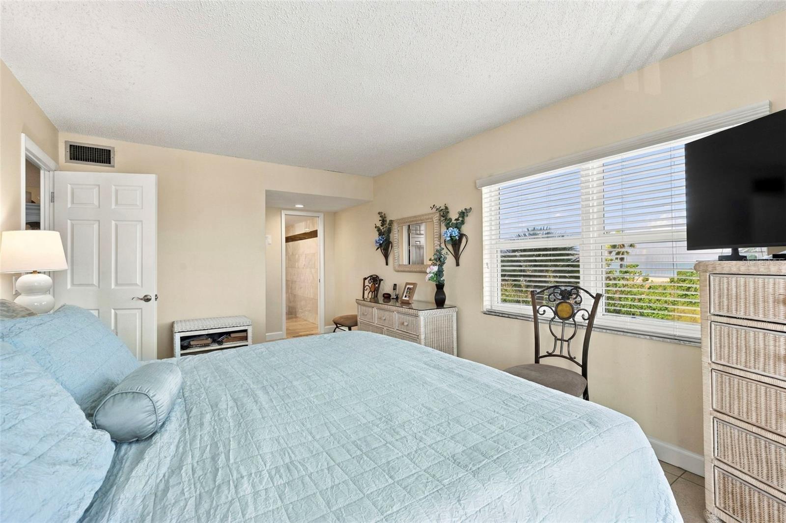 13000 GULF LN #201 — photo 30