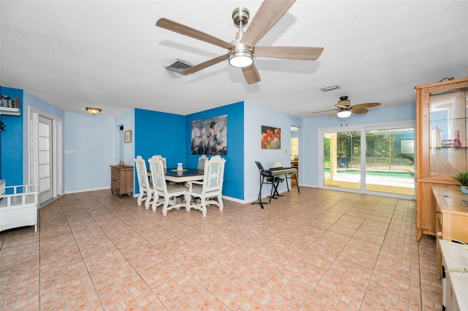 520 SANDY HOOK RD — photo 22