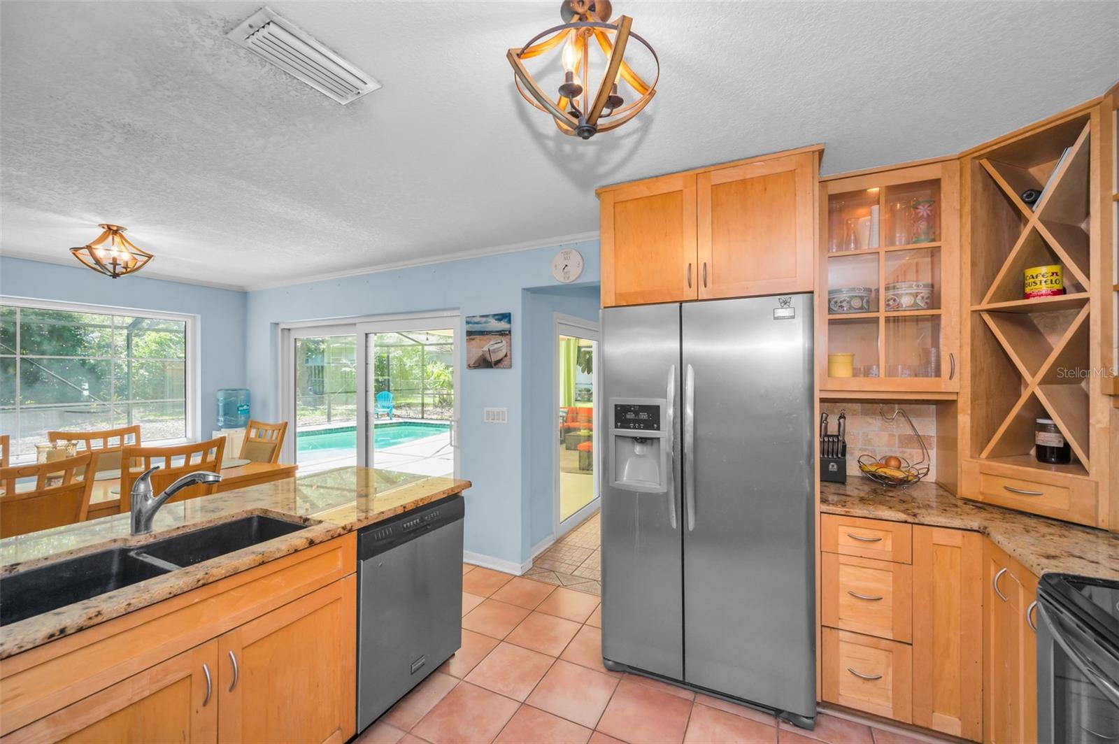 520 SANDY HOOK RD — photo 6