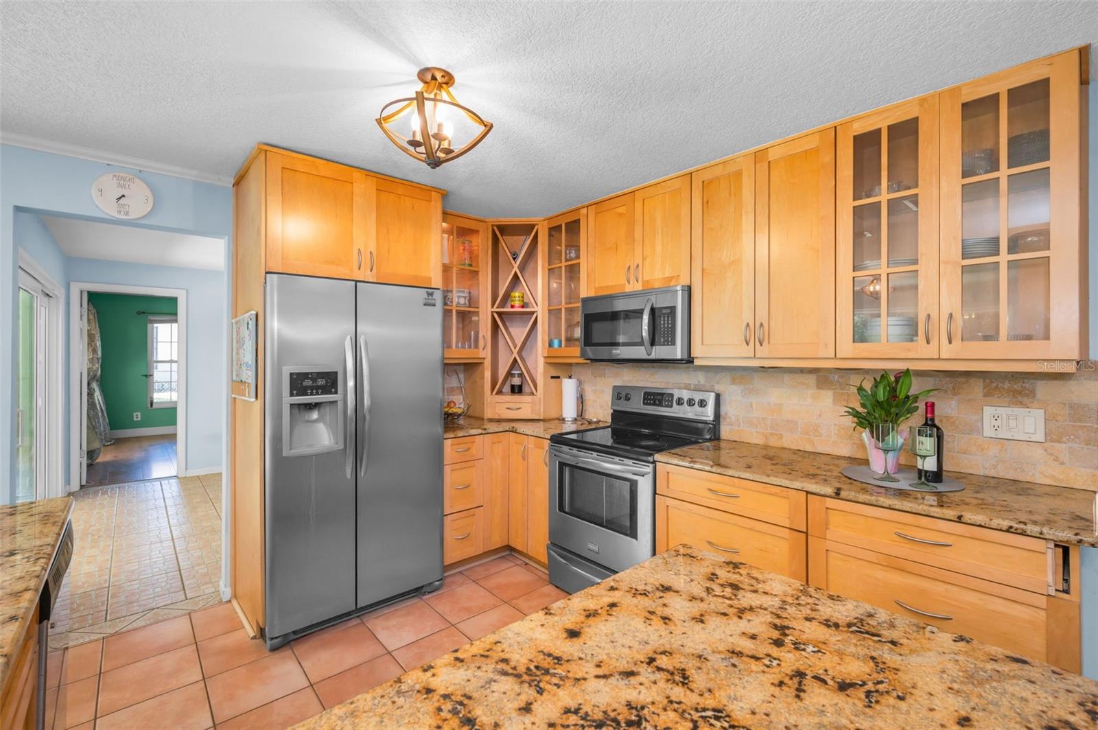 520 SANDY HOOK RD — photo 7