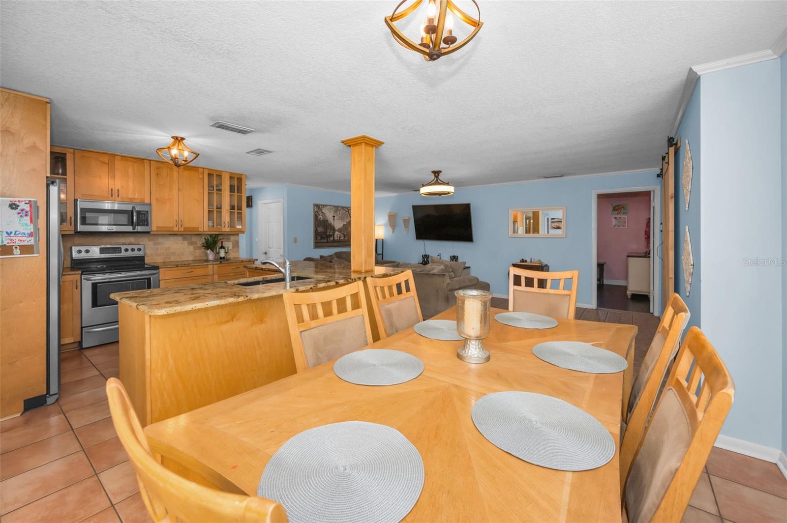 520 SANDY HOOK RD — photo 9