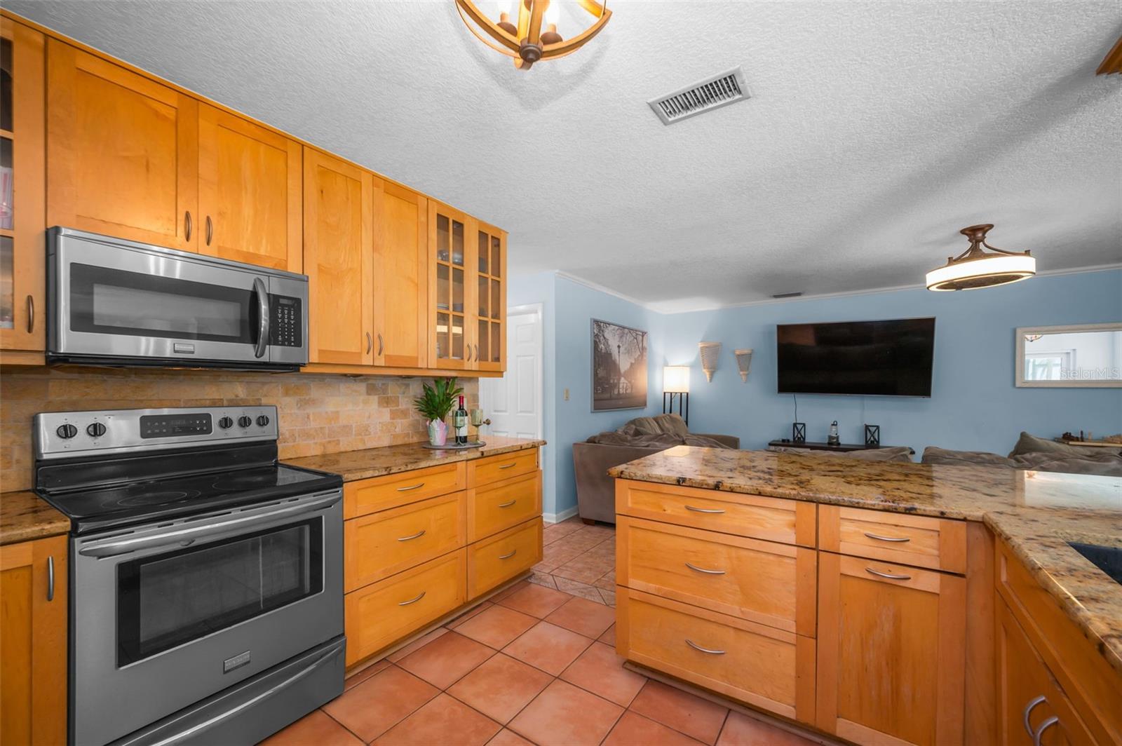 520 SANDY HOOK RD — photo 11