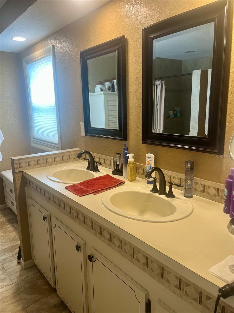 312 MARINER DR — photo 11