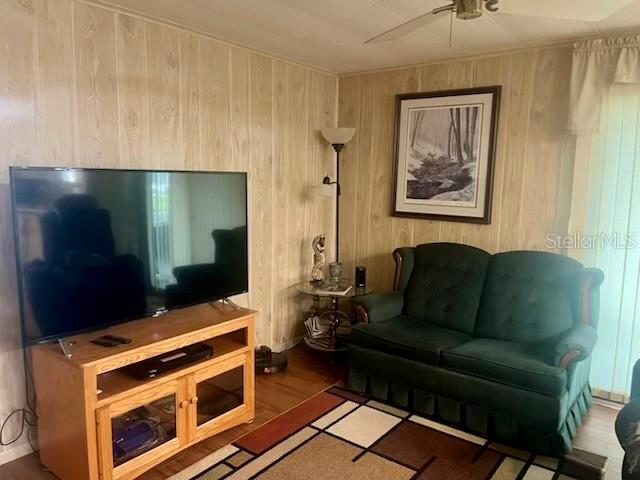 312 MARINER DR — photo 16