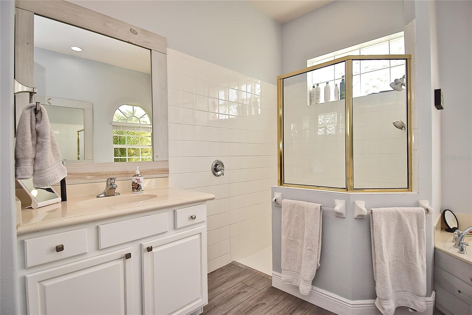 8309 MISTY LAKE CIR — photo 19