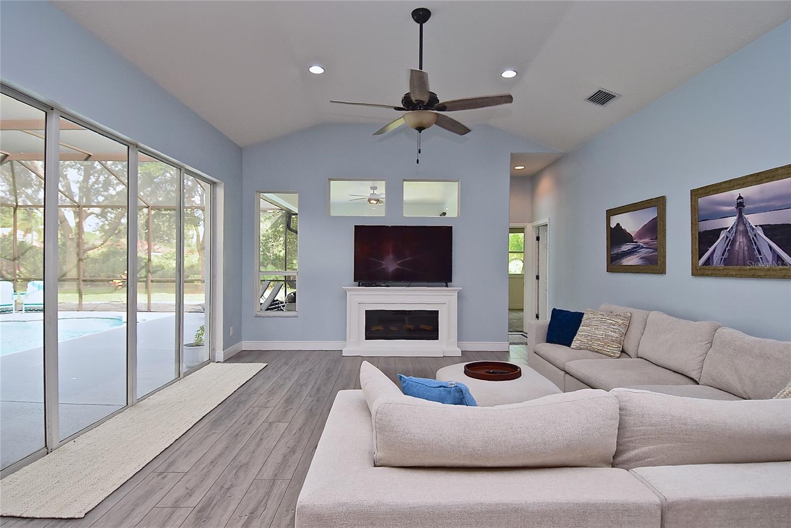 8309 MISTY LAKE CIR — photo 13