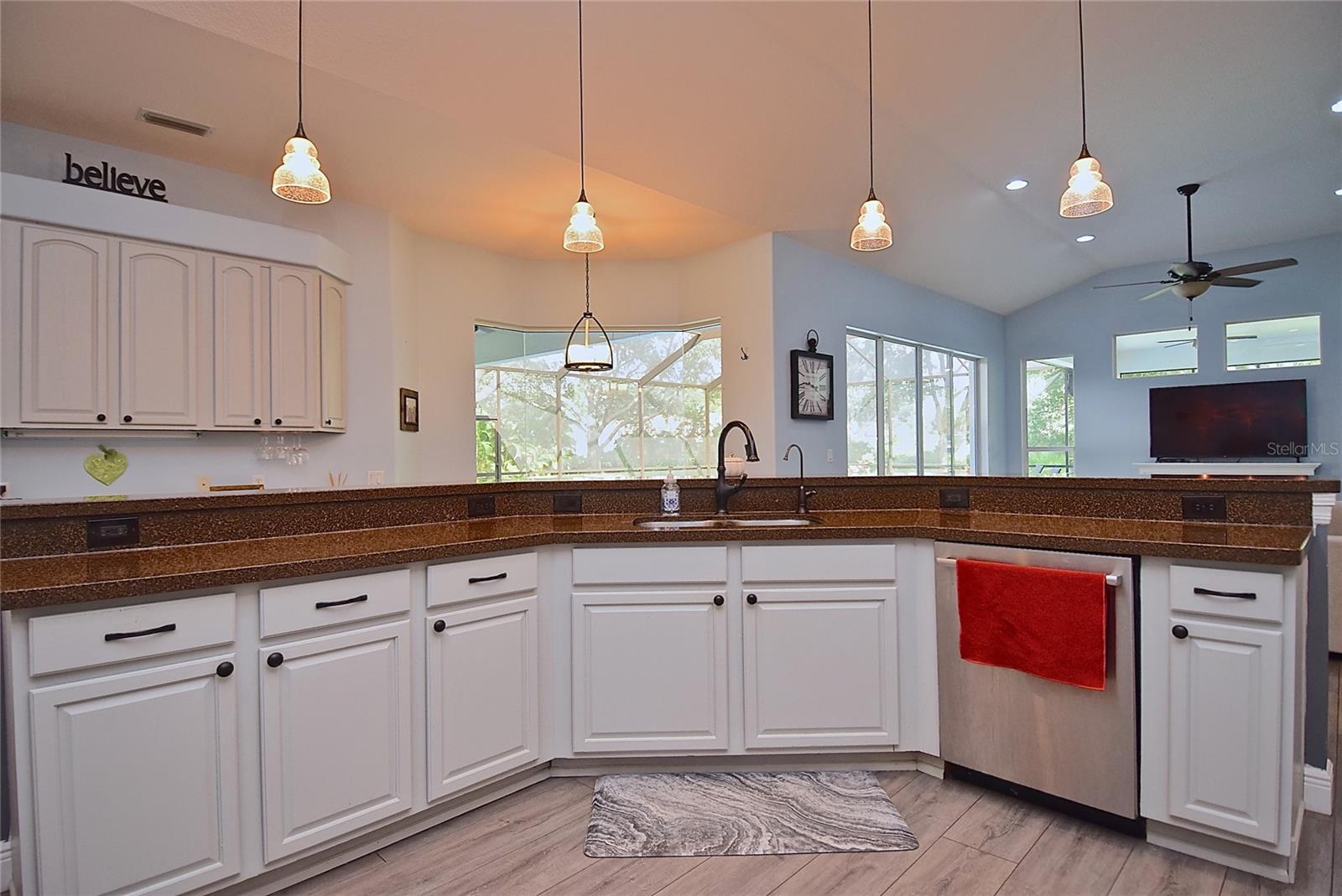8309 MISTY LAKE CIR — photo 10