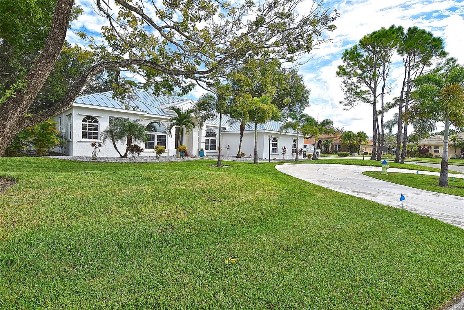 8309 MISTY LAKE CIR — photo 3