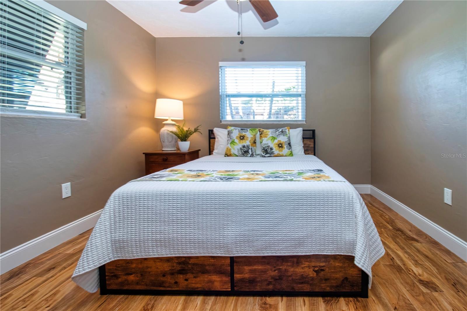 5745 SAVANNAH DR — photo 32