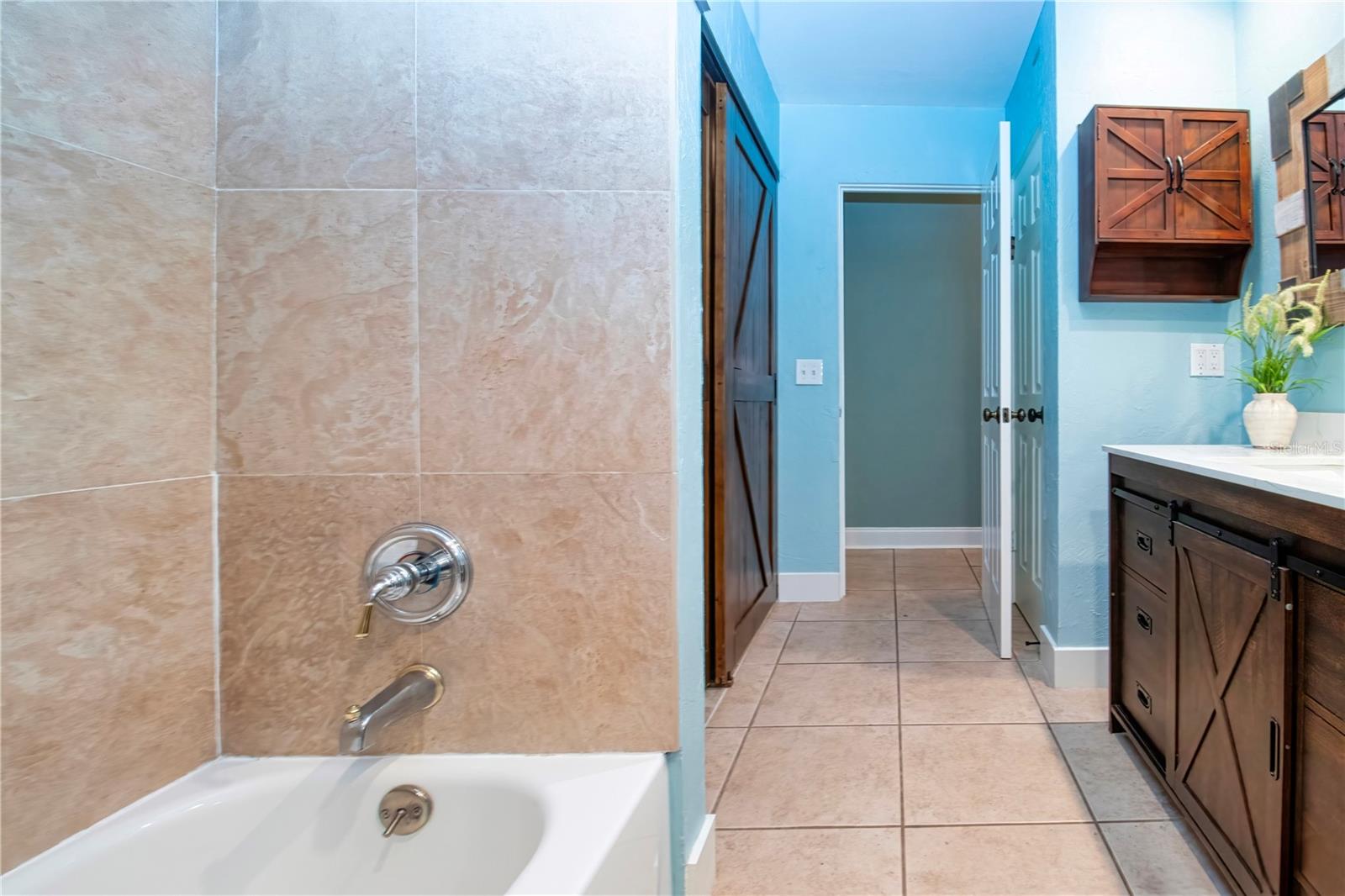 5745 SAVANNAH DR — photo 40