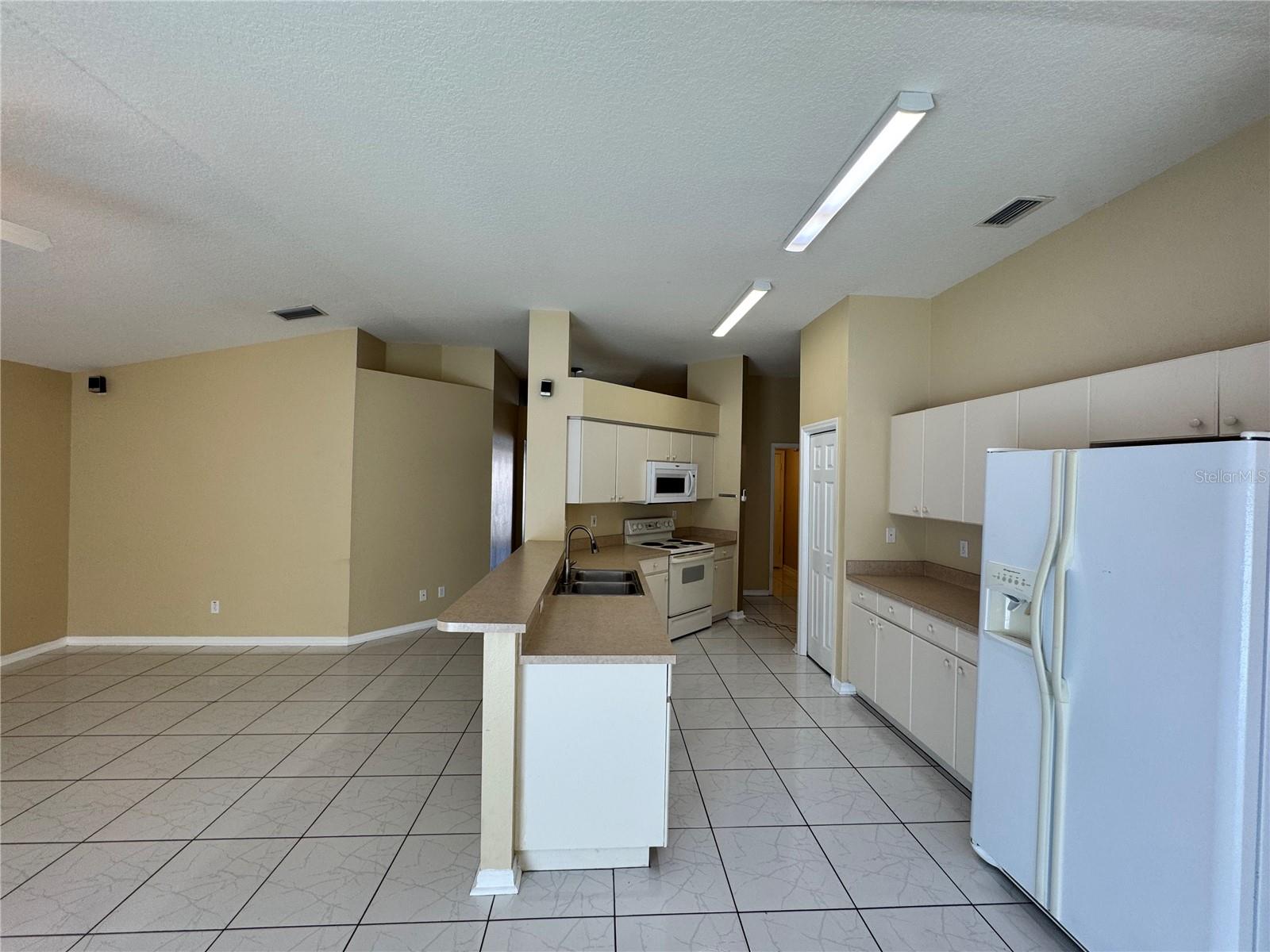 4707 RAMSHEAD DR — photo 13