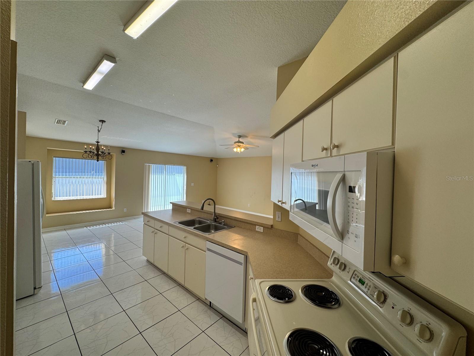 4707 RAMSHEAD DR — photo 15