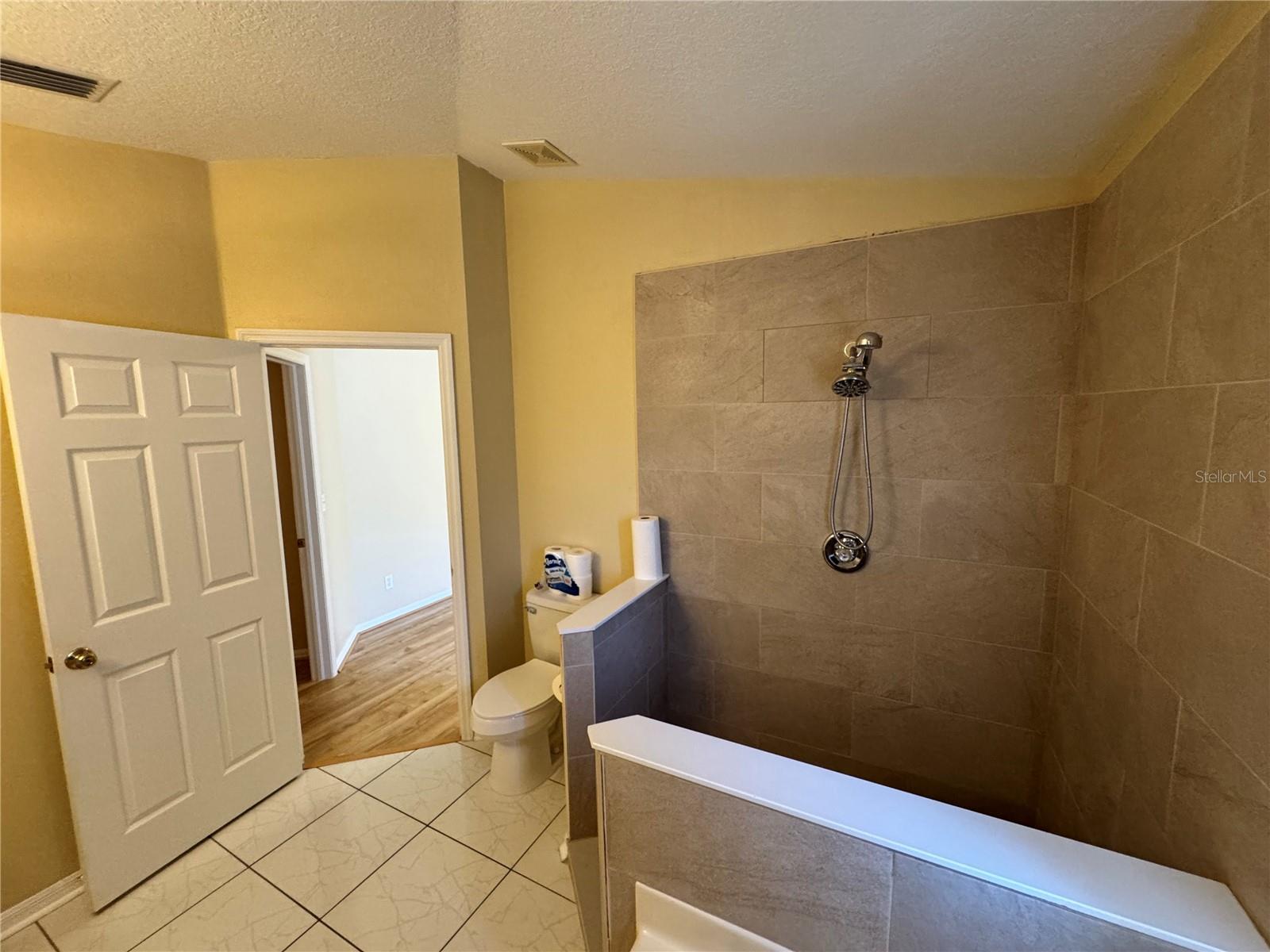 4707 RAMSHEAD DR — photo 24