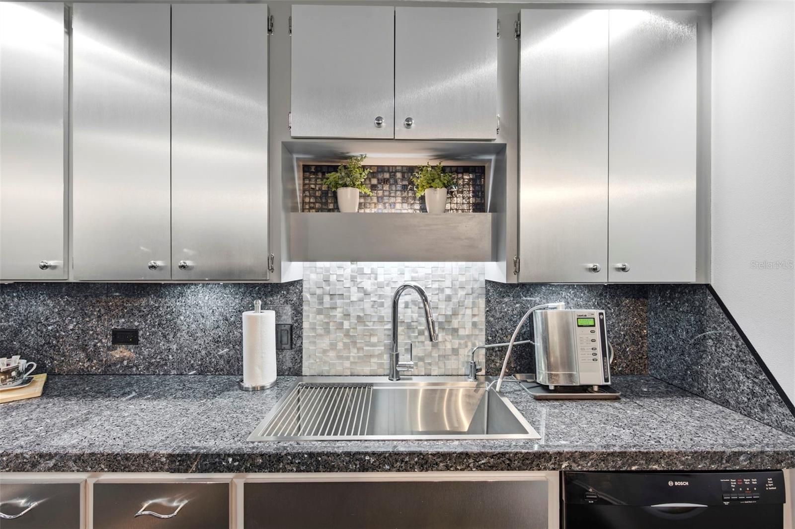 1 BEACH DR SE #2712 — photo 22