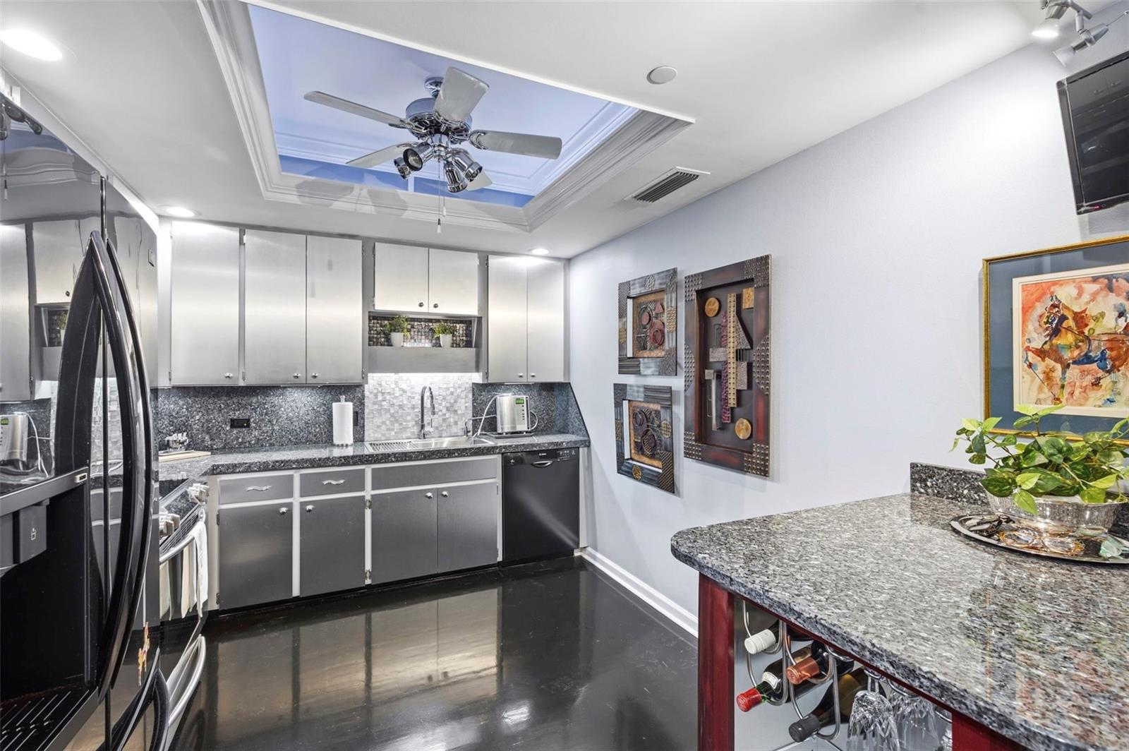 1 BEACH DR SE #2712 — photo 21
