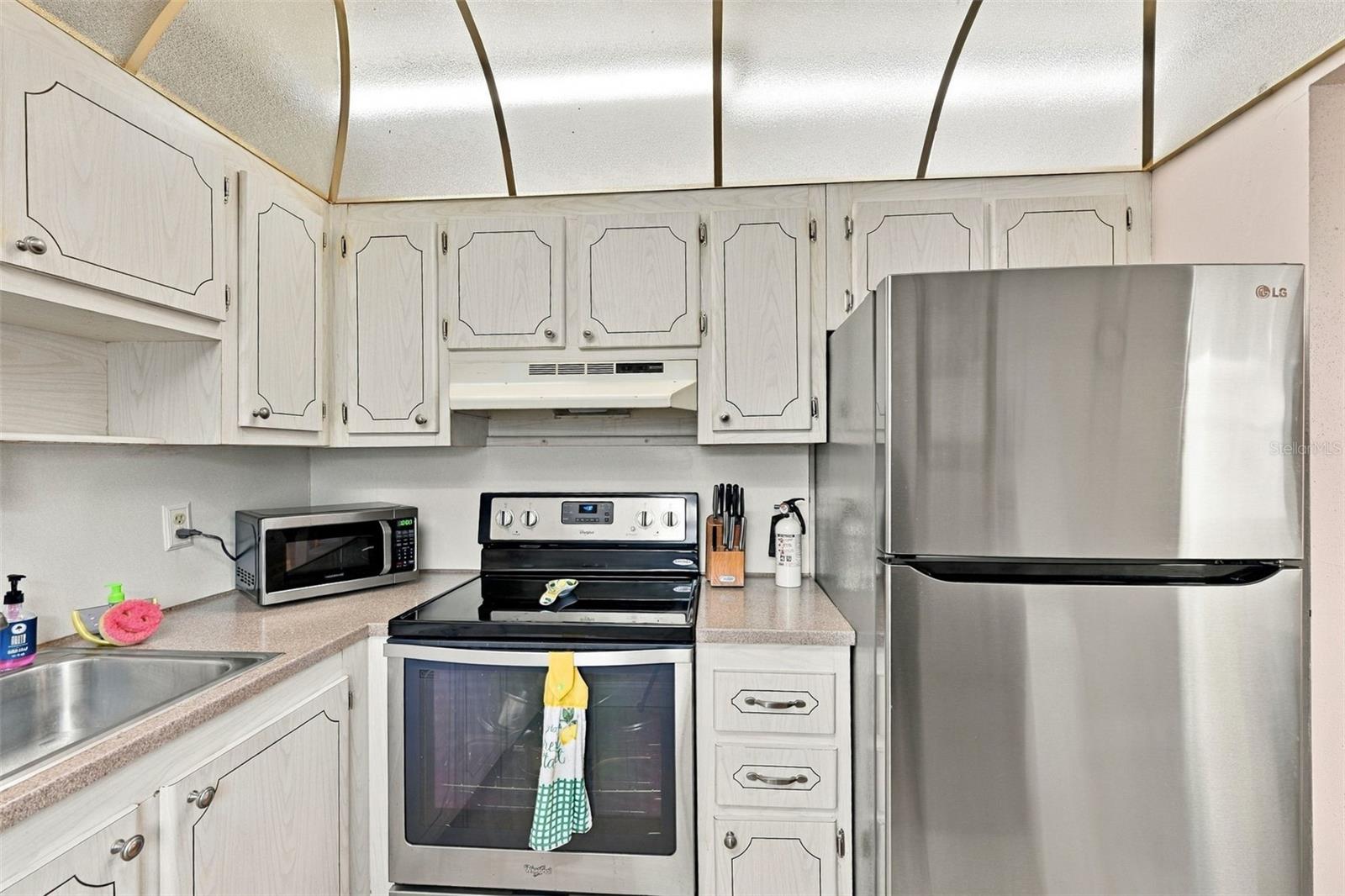 1802 BEDFORD LN #9 — photo 9