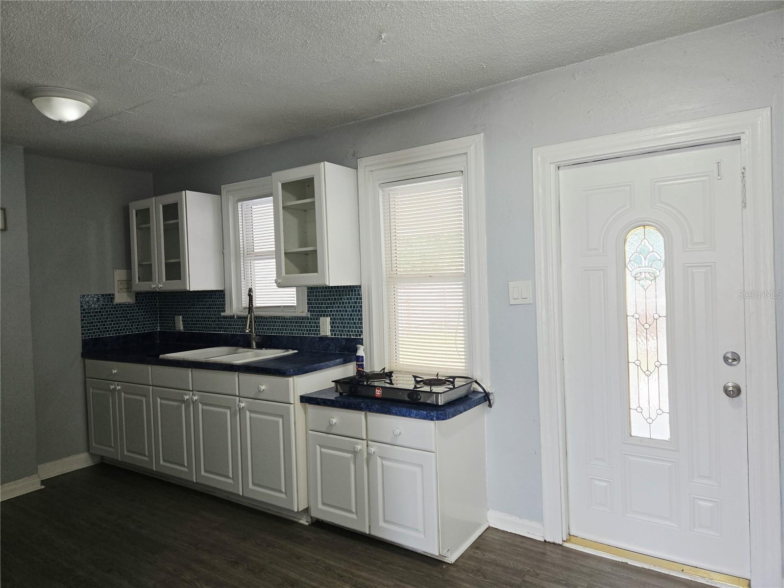 3119 W LAMBRIGHT ST — photo 8