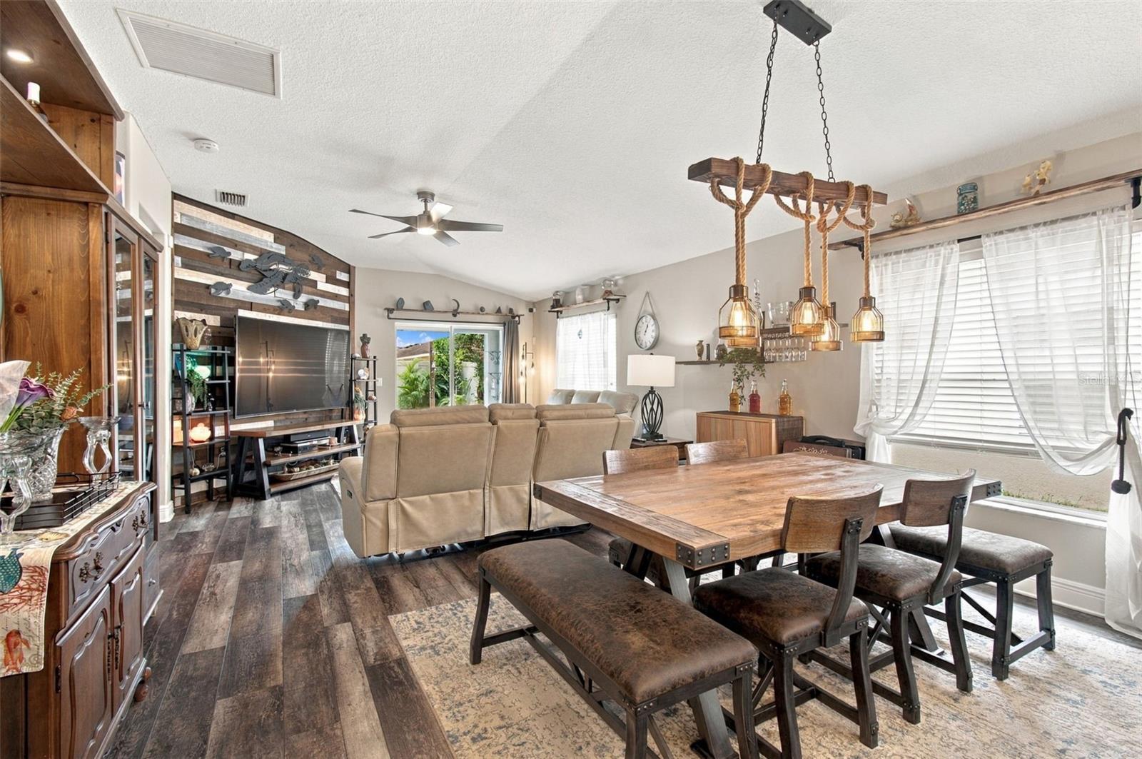 15412 QUAIL WOODS PL — photo 13