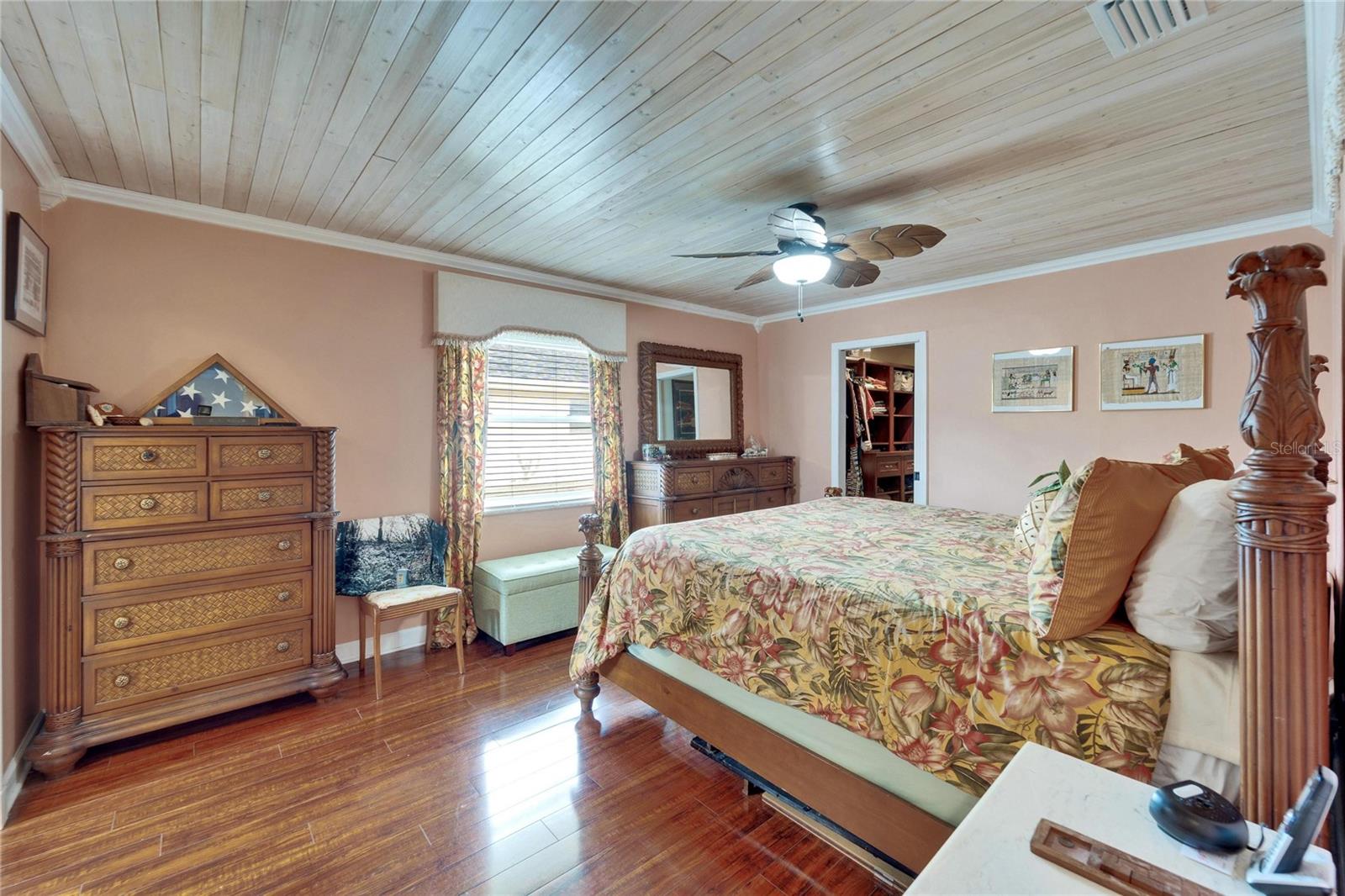1710 NEW BEDFORD DR — photo 11