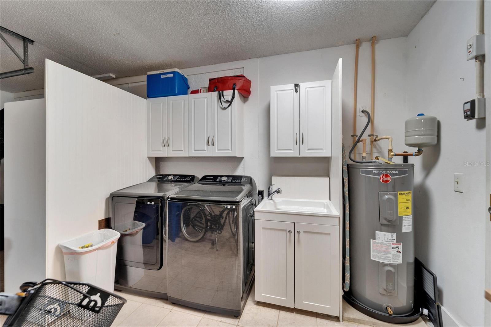 1710 NEW BEDFORD DR — photo 20