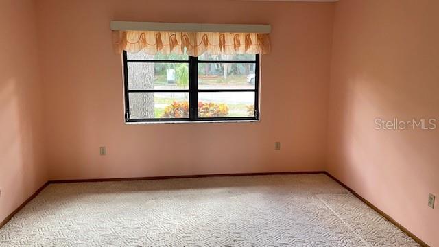 505 VILLAGE OAK DR — photo 6
