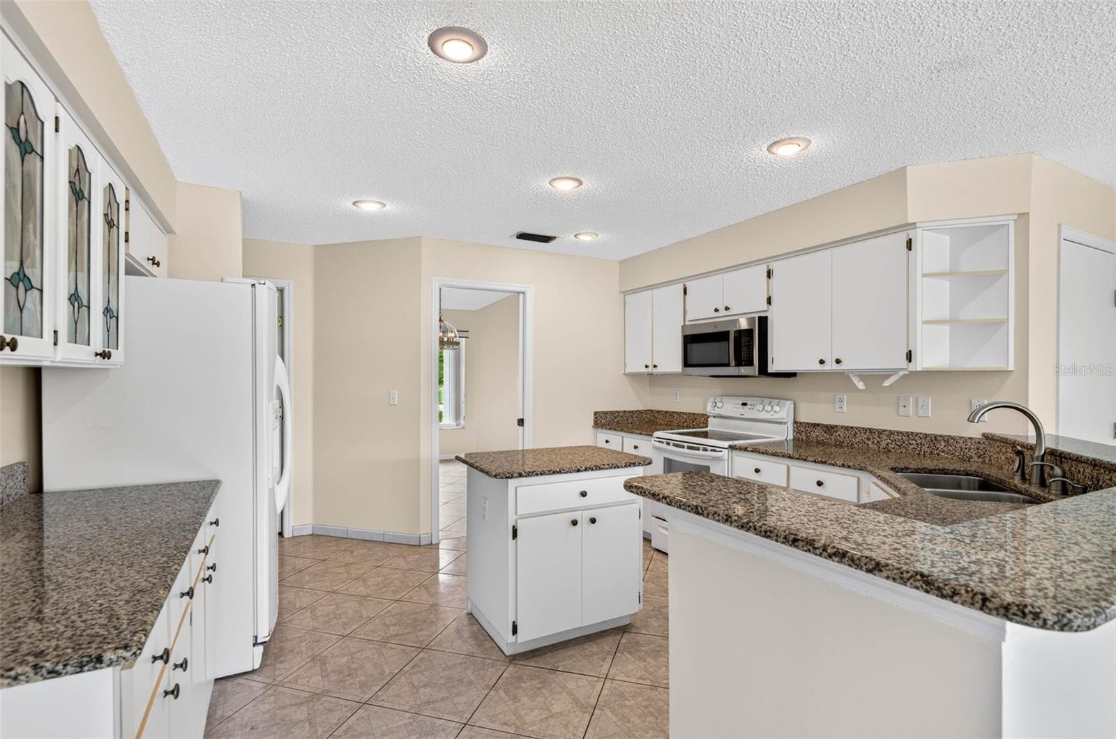 1704 TREMONT CT — photo 15