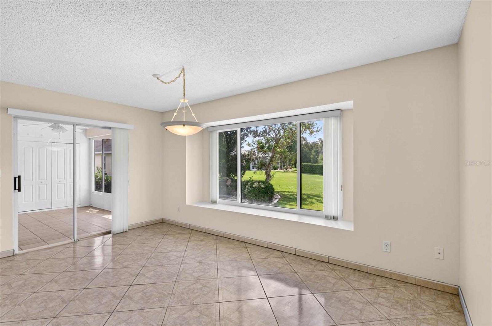 1704 TREMONT CT — photo 20