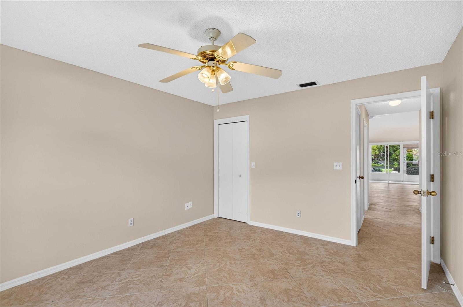 1704 TREMONT CT — photo 24