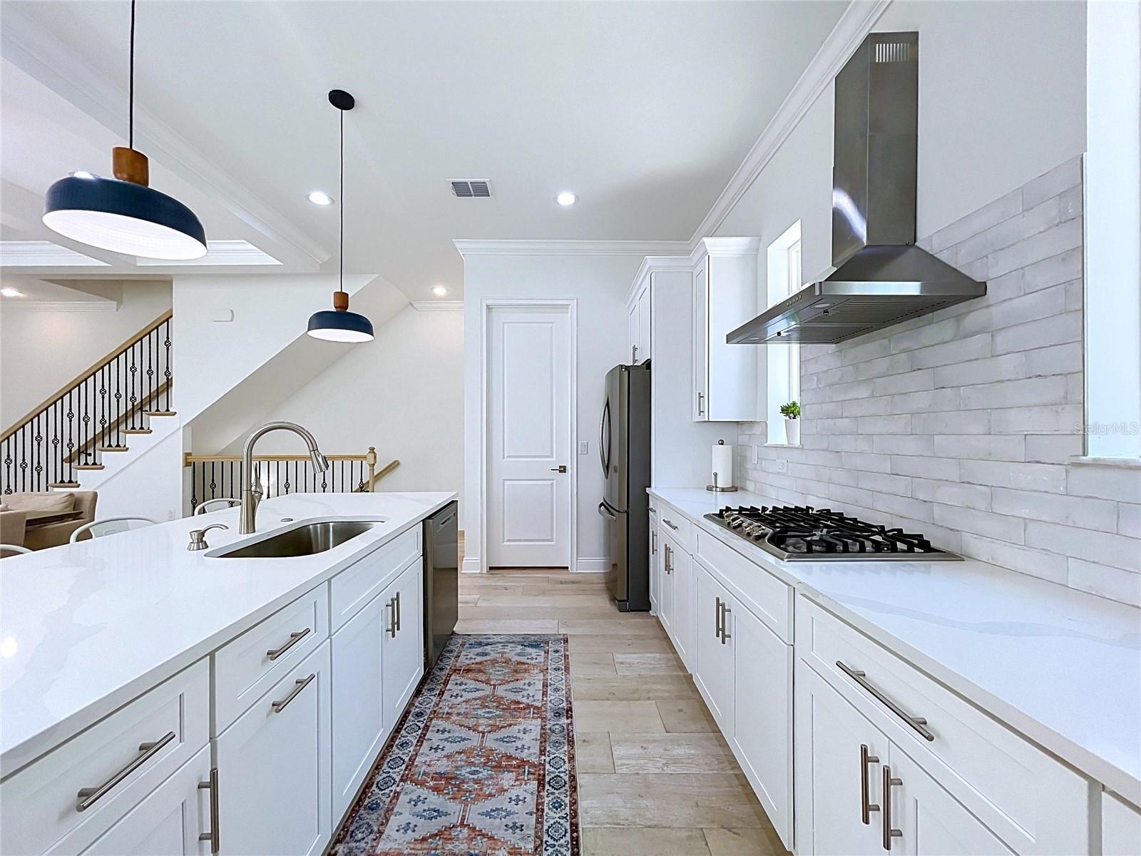 3702 W ROLAND ST #3 — photo 35
