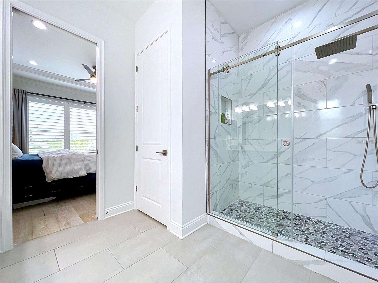 3702 W ROLAND ST #3 — photo 5