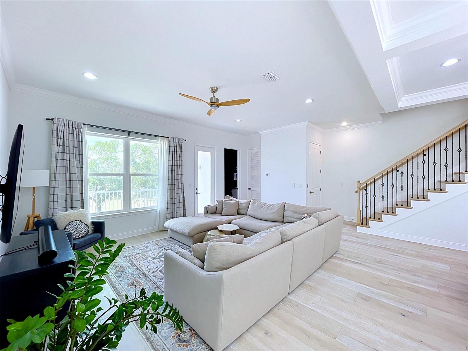 3702 W ROLAND ST #3 — photo 32