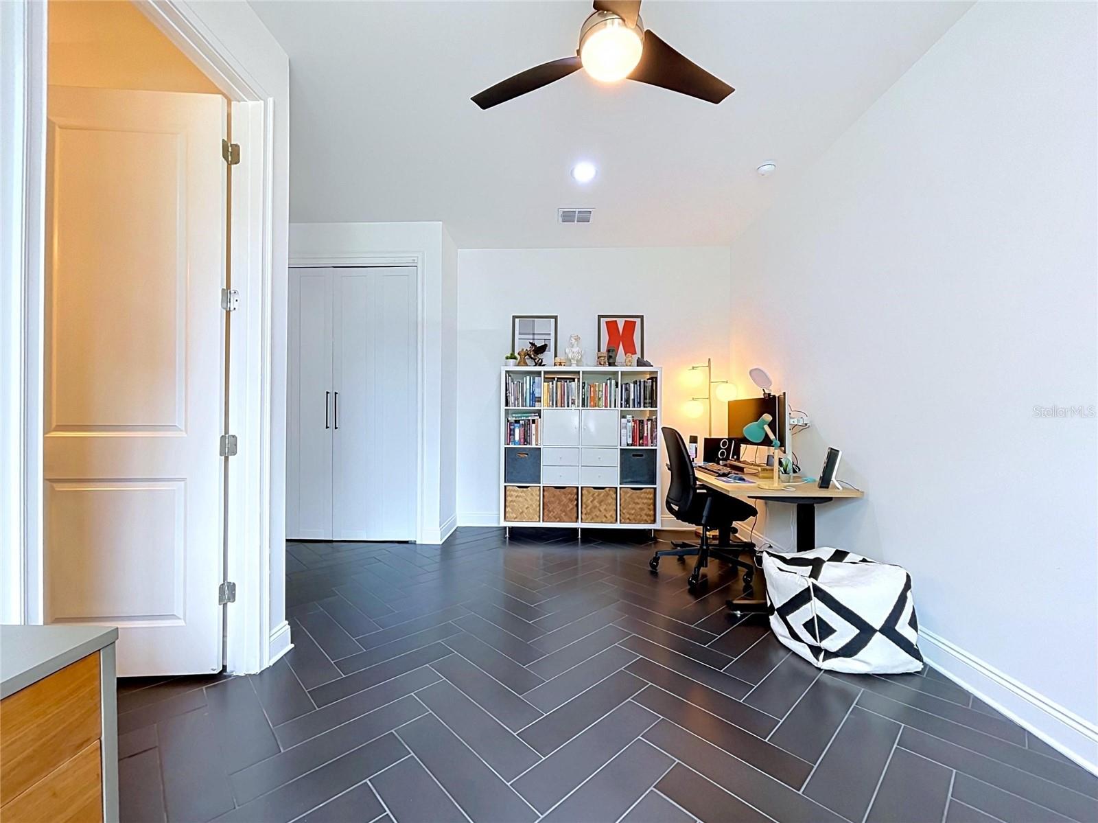 3702 W ROLAND ST #3 — photo 20