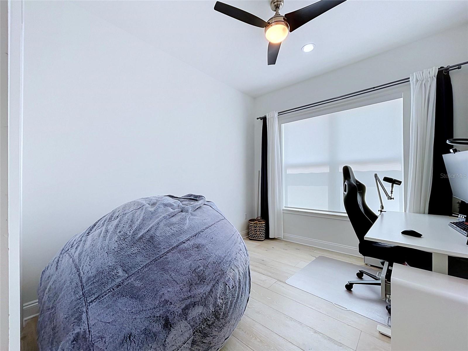 3702 W ROLAND ST #3 — photo 11